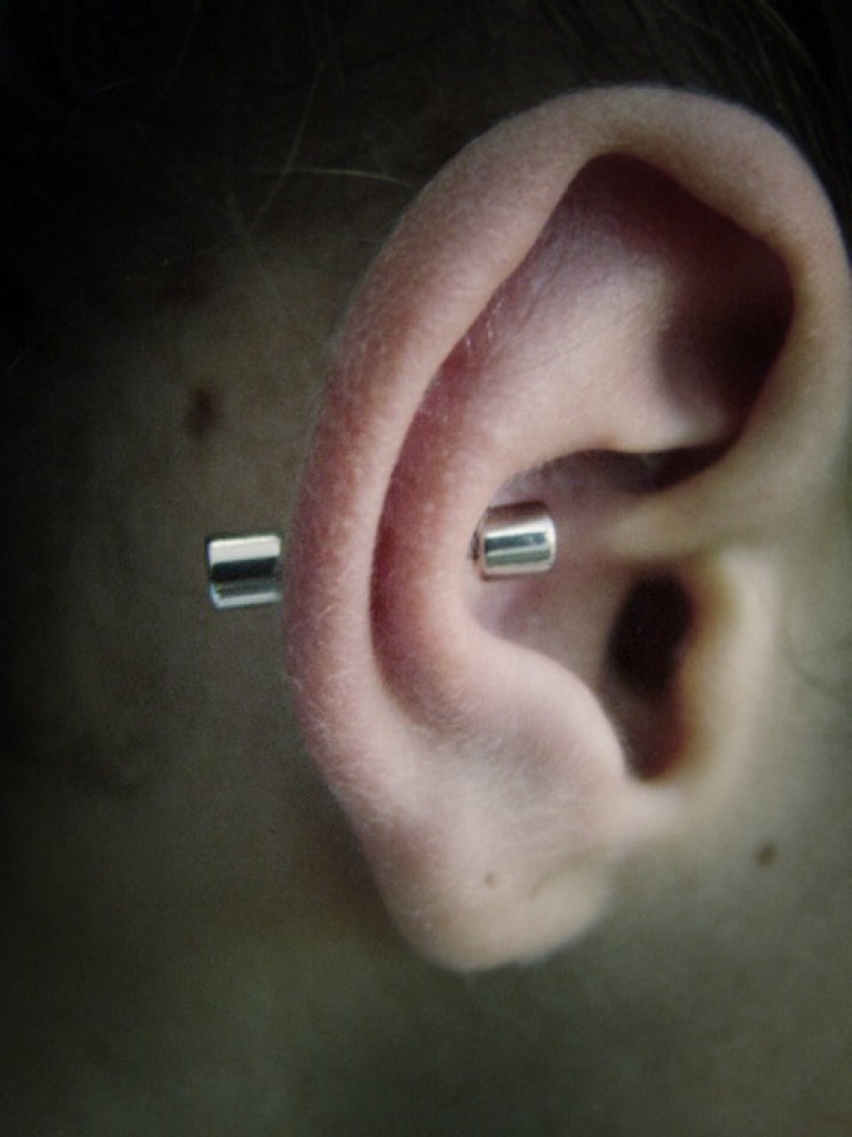 002 oreja